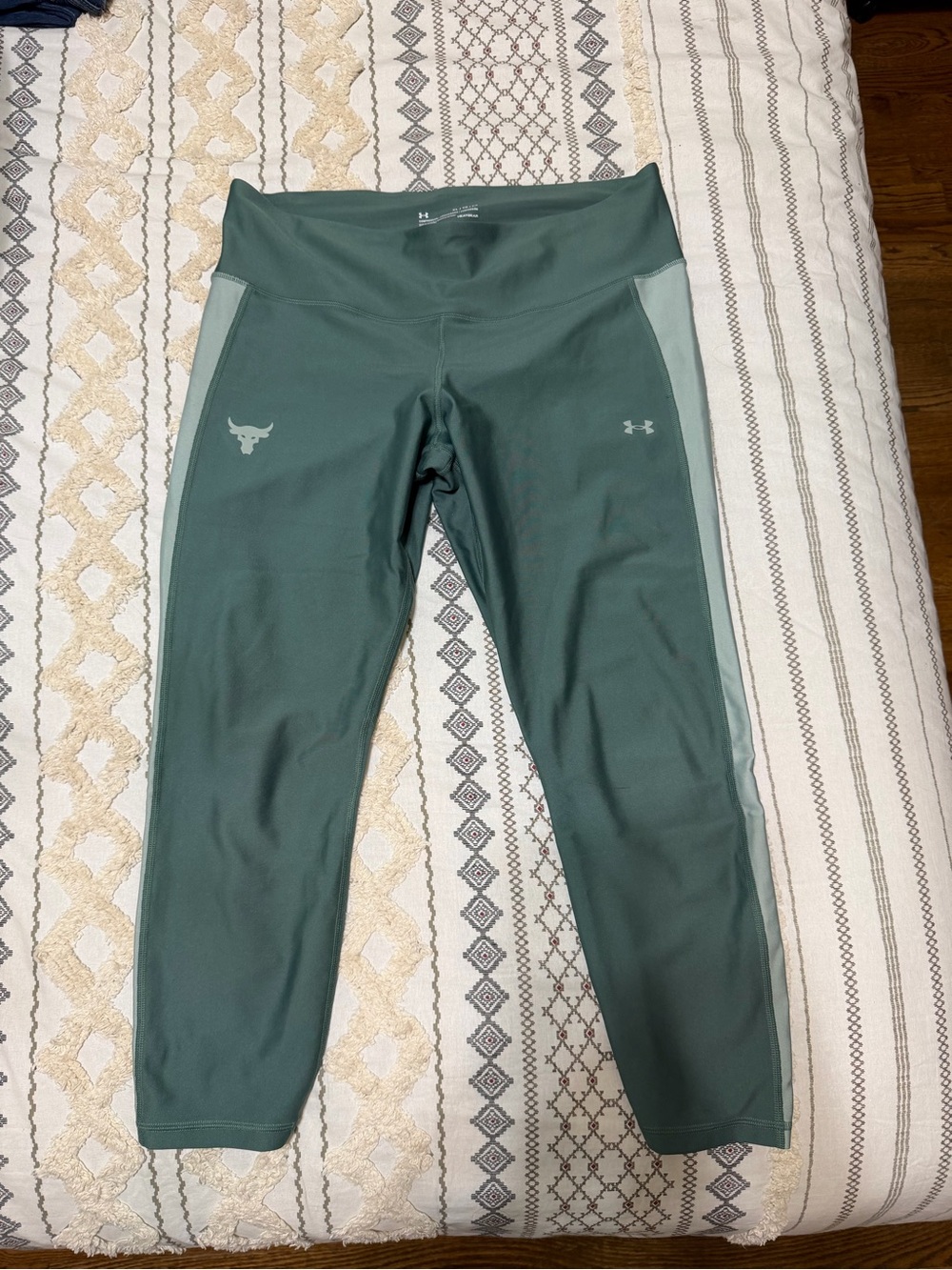 Under Armour Project Rock Sage Green HeatGear Leggings w/ Mesh Detail on Back